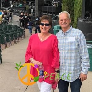 Meet your Posher, Dana